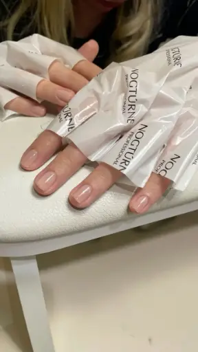 Manicure en seco con guante